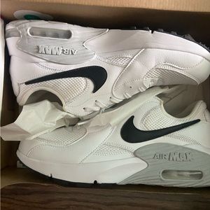 Nike air max excee